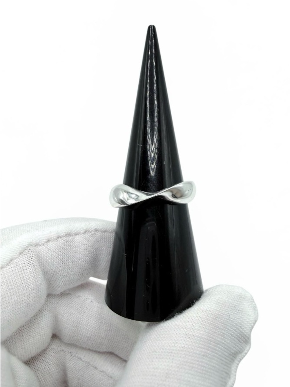 .925 Sterling Silver Twist Design Ring